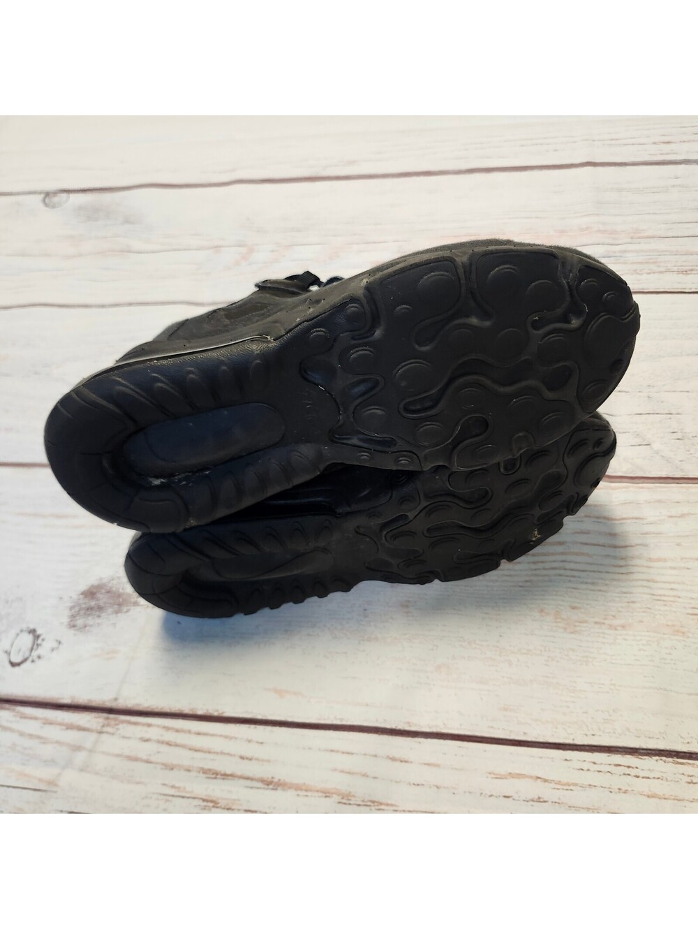 Nike Air Max 270 Black Athletic Sneakers Size 5.5Y - Picture 6 of 12